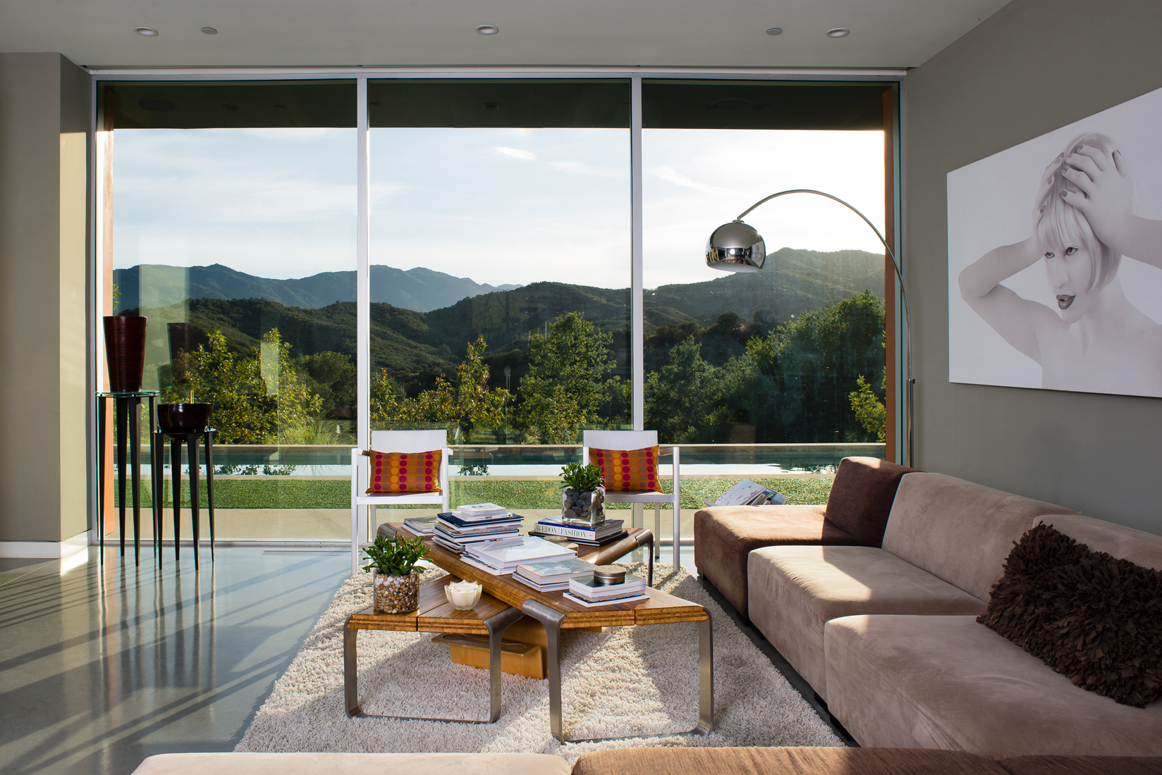 Calabasas Modern Home Calabasas, CA Exclusive Listing