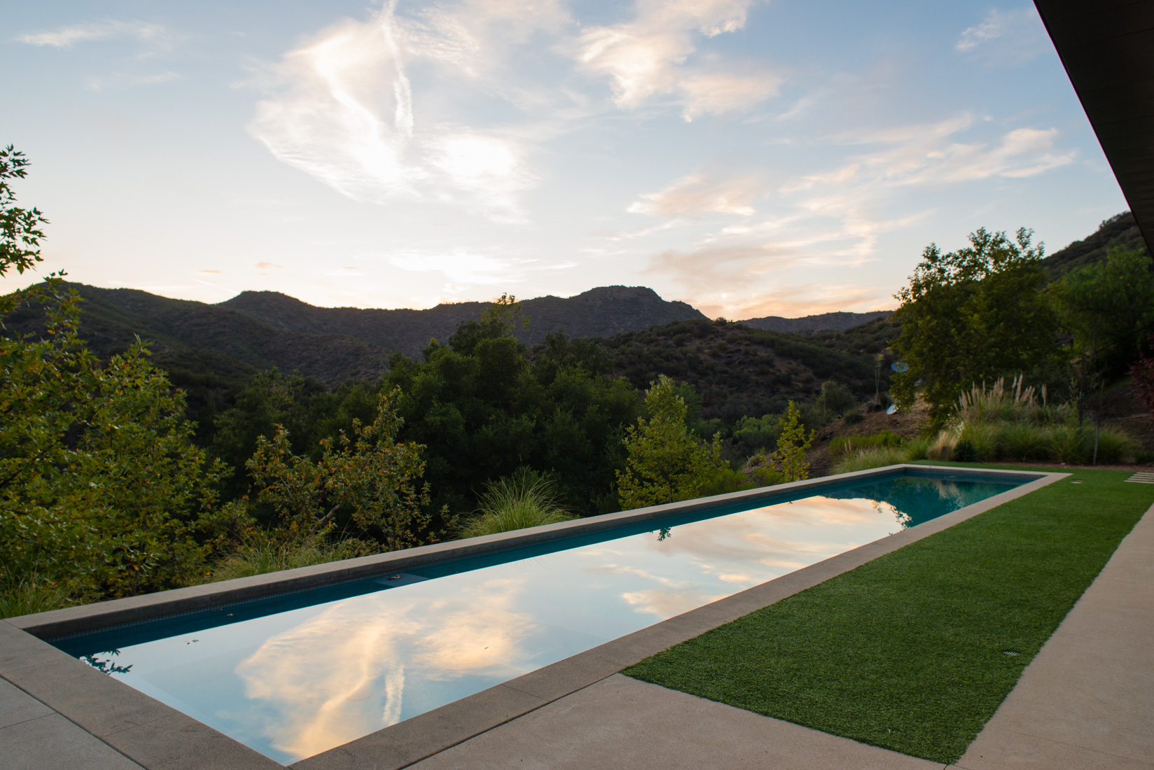 Calabasas Modern Home Calabasas, CA Exclusive Listing